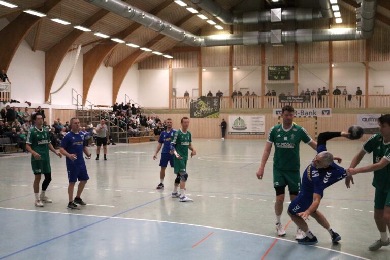 Spieltag 1 (25.10.2025): LSV Ziegelheim II – SV Blau-Weiß Auma II 32:22 (16:11)