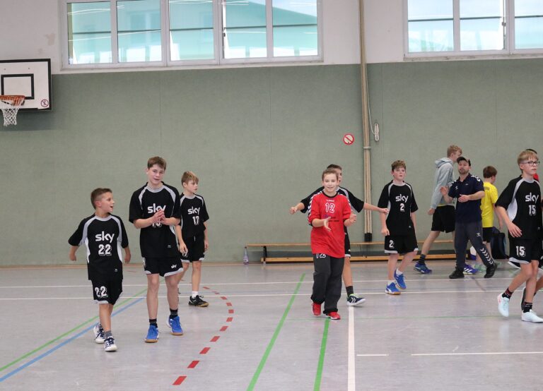 Spieltag 2 (01.11.2025): SV Blau-Weiß Auma männl. C-Jugend – TSV Eisenberg 22:18 (13:8)